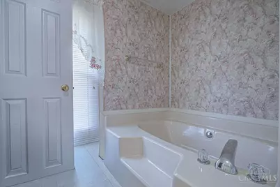 7763 Bay Road, Morgan Township, OH 45013 - Photo 10