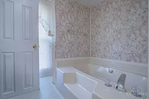 7763 Bay Rd, Morgan Township, OH 45013 - Photo 10