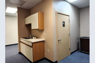 6310 E Kemper Road #125+, Cincinnati, OH 45241 - Photo 12