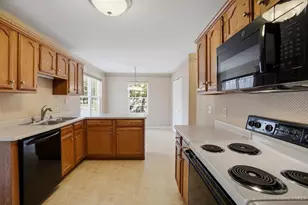 1090 W Galbraith Rd, Springfield Township, OH 45231 - Photo 14