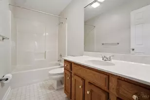 1090 W Galbraith Rd, Springfield Township, OH 45231 - Photo 26