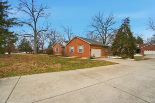1090 W Galbraith Rd, Springfield Township, OH 45231 - Photo 34