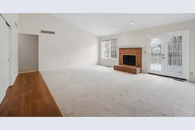 1090 W Galbraith Road, Springfield Township, OH 45231 - Photo 6