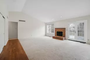 1090 W Galbraith Rd, Springfield Township, OH 45231 - Photo 6