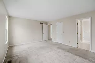 1090 W Galbraith Rd, Springfield Township, OH 45231 - Photo 20