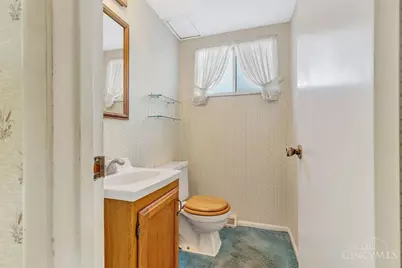 818 Rosetree Lane, Cincinnati, OH 45230 - Photo 10