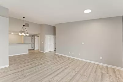 3564 Chestnut Park Lane, Miami Township, OH 45002 - Photo 4