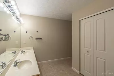 3164 Cobblestone Lane, Kettering, OH 45429 - Photo 20