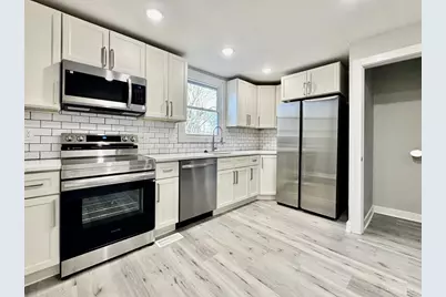 1140 Cedar Avenue, Cincinnati, OH 45224 - Photo 2