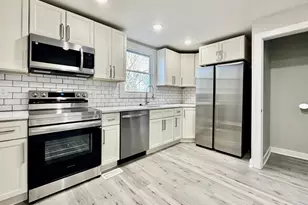 1140 Cedar Ave, Cincinnati, OH 45224 - Photo 2