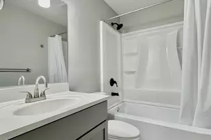 1140 Cedar Ave, Cincinnati, OH 45224 - Photo 14