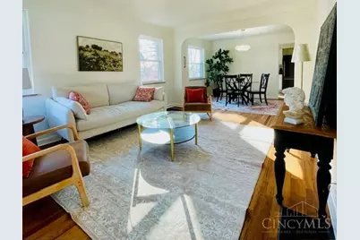 6211 Mayflower Avenue, Golf Manor, OH 45237 - Photo 2