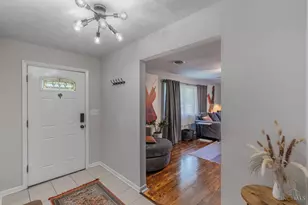 6000 Cobbleskill Ct, Centerville, OH 45459 - Photo 4