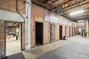 1628 Central Pkwy, Cincinnati, OH 45202 - Photo 70