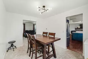 1480 Kelvin Ct, Forest Park, OH 45240 - Photo 8