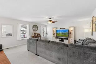 5900 Driftwood Ct, Hamilton Township, OH 45039 - Photo 8