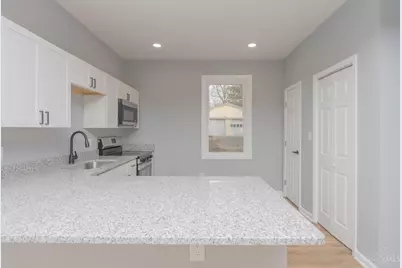 9350 Reading Road, Reading, OH 45215 - Photo 8