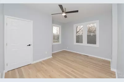 9350 Reading Road, Reading, OH 45215 - Photo 10