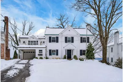 1002 Richwood Circle, Cincinnati, OH 45208 - Photo 2