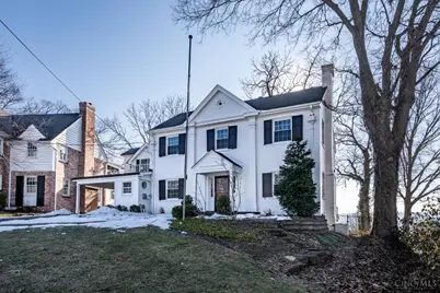 1002 Richwood Circle, Cincinnati, OH 45208 - Photo 1