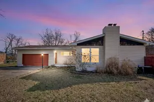 3726 Oakwood Dr, Pierce Township, OH 45102 - Photo 2