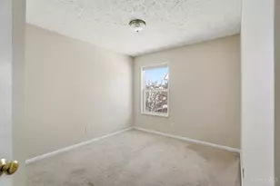 6591 Falling Leaves Ct, Deerfield Township, OH 45040 - Photo 28