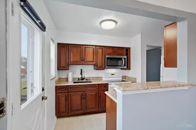 1357 Thurnridge Drive, Reading, OH 45215 - Photo 14