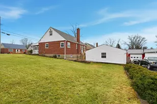 1357 Thurnridge Dr, Reading, OH 45215 - Photo 42