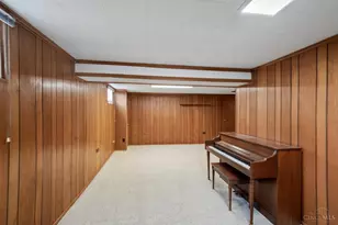 1357 Thurnridge Dr, Reading, OH 45215 - Photo 30