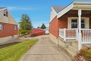 1357 Thurnridge Dr, Reading, OH 45215 - Photo 40