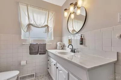 3911 Robinhill Drive, Cincinnati, OH 45211 - Photo 20