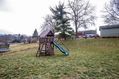 3911 Robinhill Drive, Cincinnati, OH 45211 - Photo 32