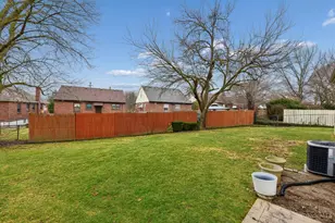 3281 Pickbury Dr, Cincinnati, OH 45211 - Photo 28