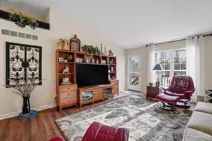 6740 Sandharbor Ct, Hamilton Township, OH 45039 - Photo 8