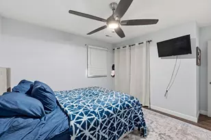 915 Sunrise Dr, Loveland, OH 45140 - Photo 16