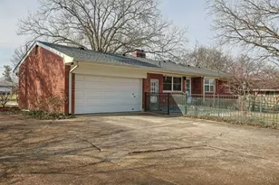 8768 Cavalier Dr, Springfield Township, OH 45231 - Photo 54