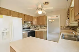 8768 Cavalier Dr, Springfield Township, OH 45231 - Photo 22