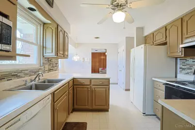 8768 Cavalier Drive, Springfield Township, OH 45231 - Photo 20