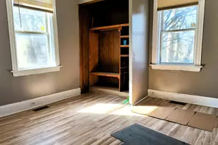 1647 Dewey Ave, Cincinnati, OH 45205 - Photo 6