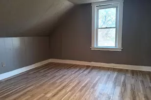 1647 Dewey Ave, Cincinnati, OH 45205 - Photo 10