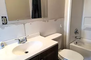 1647 Dewey Ave, Cincinnati, OH 45205 - Photo 6