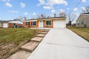 634 Chateau Dr, Union Township, OH 45244 - Photo 6