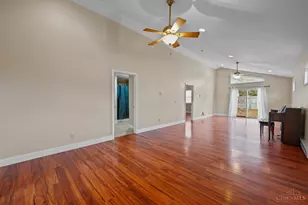 634 Chateau Dr, Union Township, OH 45244 - Photo 20