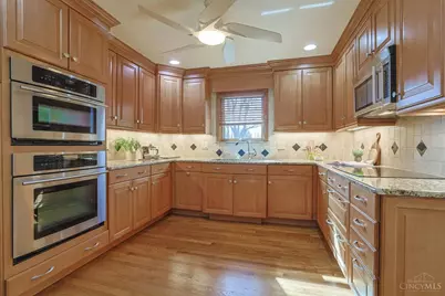 7285 Overland Park Court, West Chester, OH 45069 - Photo 14