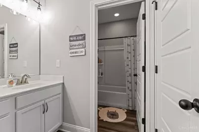 2425 Middleboro Road, Washington Township, OH 45113 - Photo 82