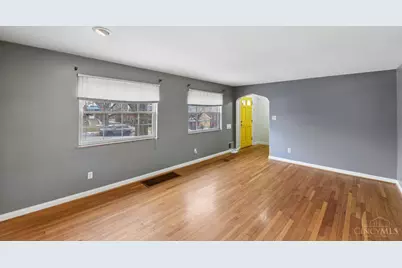 3359 Felicity Drive, Cincinnati, OH 45211 - Photo 4