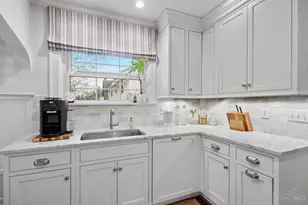 1134 Beverly Hill Dr, Cincinnati, OH 45208 - Photo 16