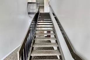 8854 Eagleview Dr, West Chester, OH 45069 - Photo 2