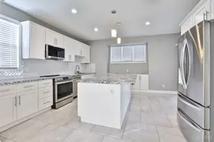 11431 Fremantle Dr, Forest Park, OH 45240 - Photo 12