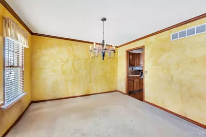 1683 Thall Drive, Hamilton, OH 45013 - Photo 4